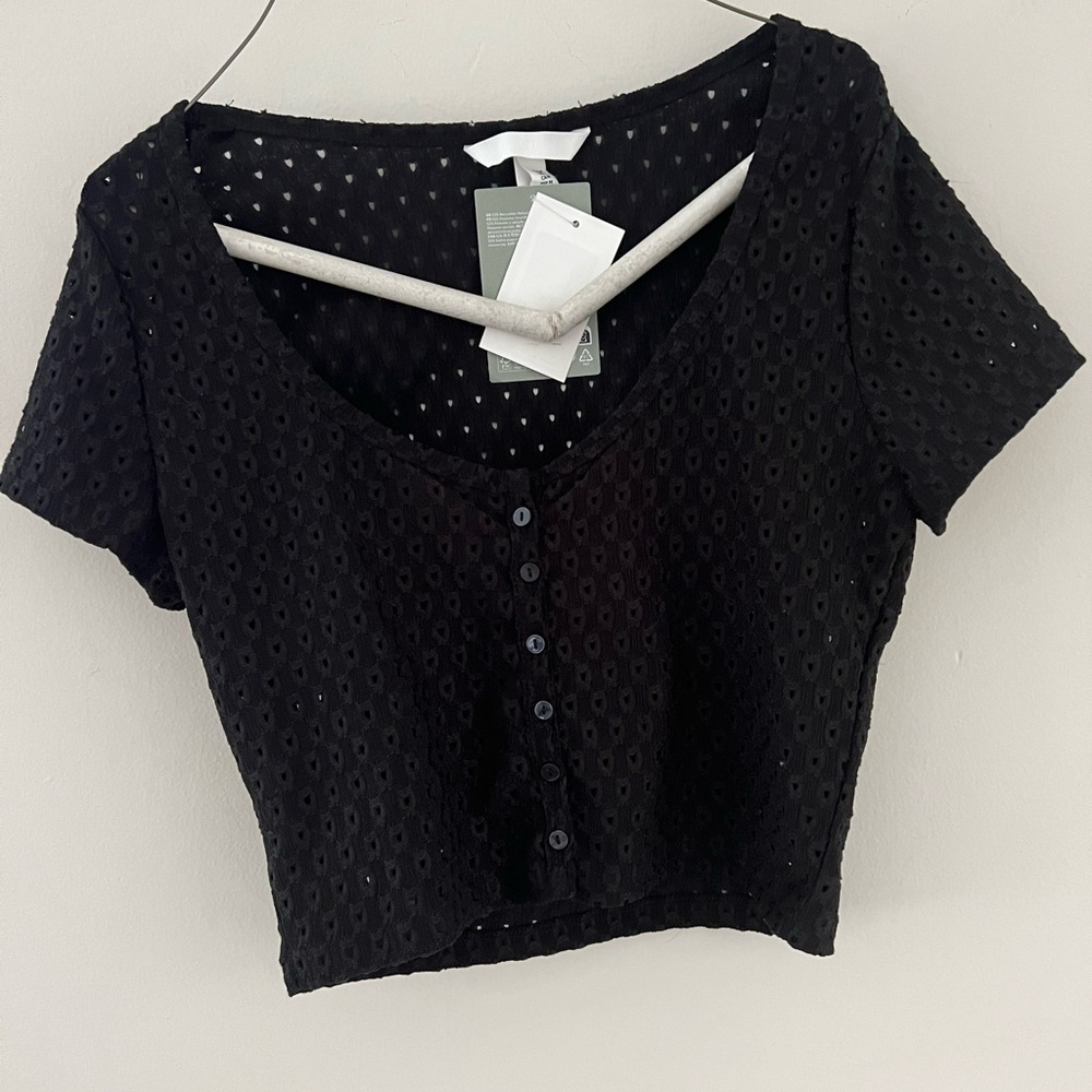 Womens Crooped appliqué Eye-lit top
